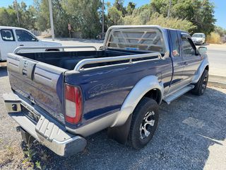 Nissan Navara 2003 D22 4X4 2.5DI TURBO DIESEL-thumb-4