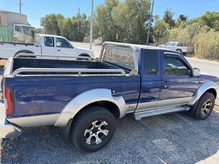Nissan Navara 2003 D22 4X4 2.5DI TURBO DIESEL-thumb-5