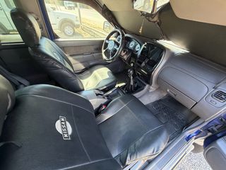 Nissan Navara 2003 D22 4X4 2.5DI TURBO DIESEL-thumb-8