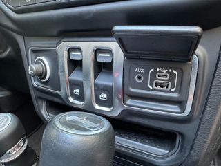 Jeep Wrangler 2022 OVERLAND - FULL EXTRAS-thumb-51