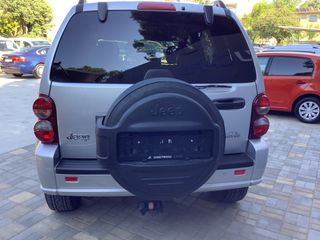 Jeep Cherokee 2008-thumb-4