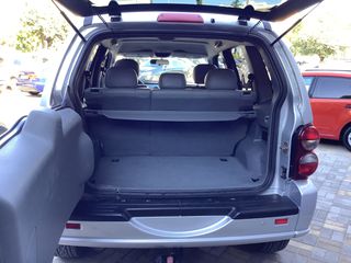 Jeep Cherokee 2008-thumb-6