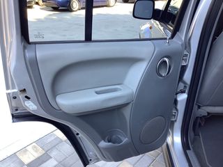 Jeep Cherokee 2008-thumb-8