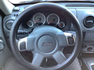 Jeep Cherokee 2008-thumb-21