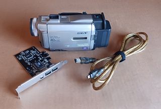 Βιντεοκάμερα SONY Handycam DCR-TRV10E MiniDV + Κάρτα Firewire για PC (Πλήρες Πακέτο)