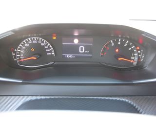 Peugeot 208 2025 1.2 PURETECH STYLE-thumb-7