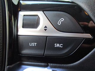 Peugeot 208 2025 1.2 PURETECH STYLE-thumb-12