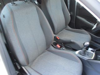 Peugeot 208 2025 1.2 PURETECH STYLE-thumb-27