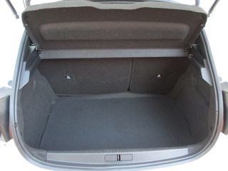 Peugeot 208 2025 1.2 PURETECH STYLE-thumb-35