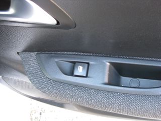 Peugeot 208 2025 1.2 PURETECH STYLE-thumb-17