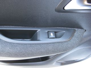 Peugeot 208 2025 1.2 PURETECH STYLE-thumb-20