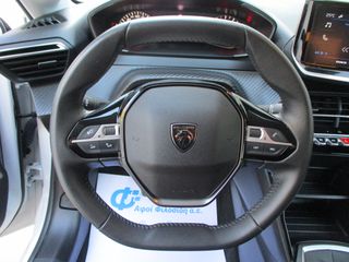 Peugeot 208 2025 1.2 PURETECH STYLE-thumb-10