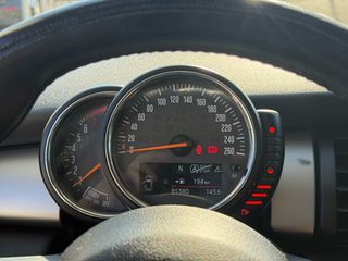 Mini Cooper 2015-thumb-18