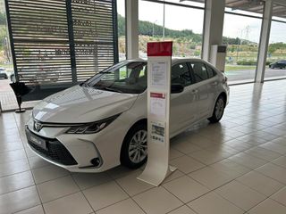 Toyota Corolla 2026 1.5 125HP ACTIVE PLUS ΕΤΟΙΜΟΠΑΡΑΔΟΤΟ!!