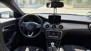 Mercedes-Benz CLA 180 2016-thumb-14