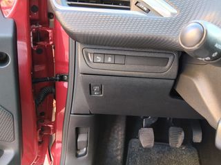 Peugeot 208 2017 1.2 PURETECH 82 ALLURE-thumb-21