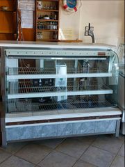 ψυγείο βιτρίνας γλυκών διαστάσεις 1,53×1,20×93 τιμή