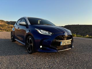 Toyota Yaris 2023 BI-TONE HYBRID