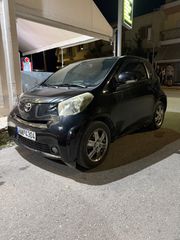 Toyota iQ 2011