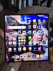 HONOR MAGIC V5