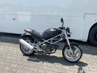 Ducati Monster 600 2001 Dark-thumb-1