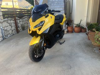 Yamaha TMAX 560 2022