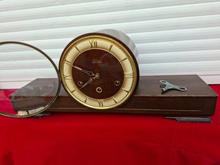 Fine Lauffer Art Deco German Wood Chiming Mantel Clock 1930