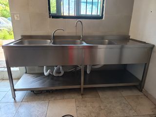 ΛΑΝΤΖΑ ΜΕ ΤΡΕΙΣ ΓΟΥΡΝΕΣ
