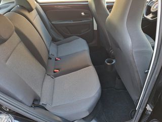 Volkswagen Up 2016-thumb-14
