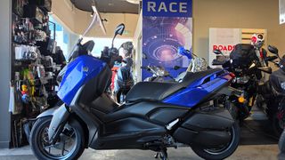Yamaha XMAX 300 2026 XMAX300 NEW EURO 5PLUS-thumb-1