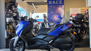 Yamaha XMAX 300 2026 XMAX300 NEW EURO 5PLUS-thumb-3