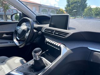 Peugeot 3008 2018-thumb-34