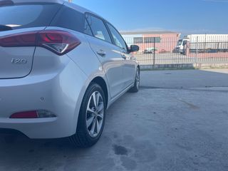 Hyundai i 20 2016-thumb-7