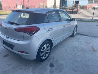 Hyundai i 20 2016-thumb-18
