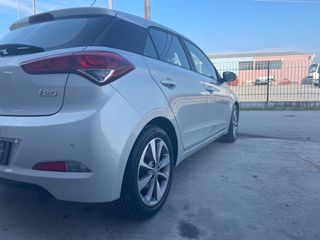 Hyundai i 20 2016-thumb-19