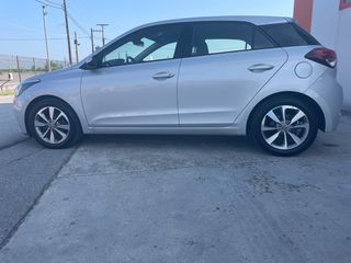 Hyundai i 20 2016-thumb-23