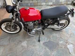 Honda CB 750 four 1975-thumb-2