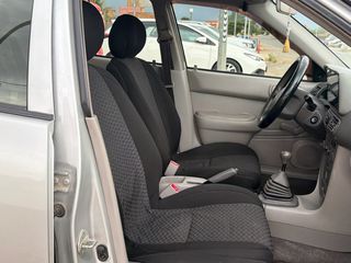 Toyota Corolla 1999-thumb-40