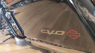 Harley Davidson CVO Road Glide 2023 Απόκτησε τη δική σου Harley-Davidson CVO από 576€-thumb-25
