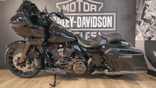Harley Davidson CVO Road Glide 2023 Απόκτησε τη δική σου Harley-Davidson CVO από 576€-thumb-19