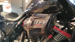 Harley Davidson CVO Road Glide 2023 Απόκτησε τη δική σου Harley-Davidson CVO από 576€-thumb-12