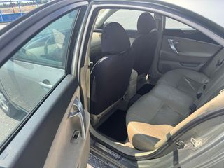 Nissan Primera 2005-thumb-13