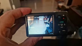 Canon Ixus 162-thumb-1