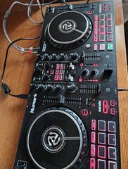 Numark Mixtrack Pro FX