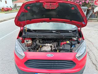 Ford Transit Courier 2016