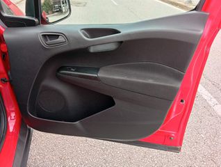 Ford Transit Courier 2016-thumb-5