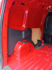 Ford Transit Courier 2016-thumb-8