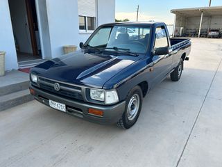 Toyota Hilux 1999 TARO
