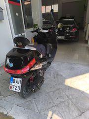 Piaggio XEvo 250 2010-thumb-5