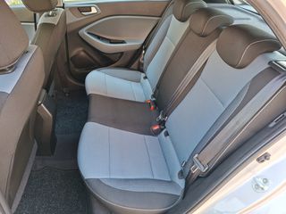 Hyundai i 20 2017 Automatic-thumb-13